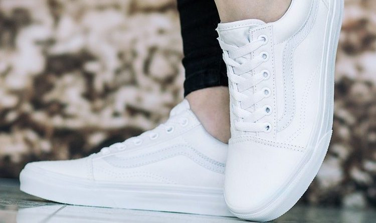 weiße Schuhe